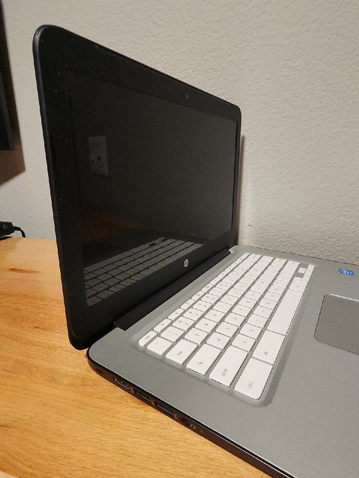 HP Chromebook 14-SMB Parts Only Laptop Celeron 2955U 1.4GHz 4GB 16GB SEE NOTES