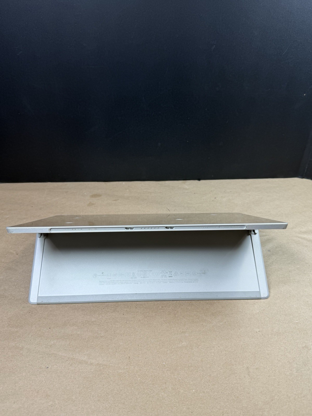 Microsoft Surface 1724 -128GB FOR PARTS REPAIR SHIPS FAST!