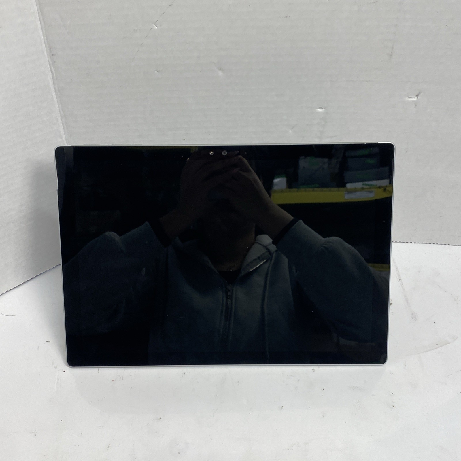 Microsoft Surface Pro 4 1724 256GB/FOR/PARTS/