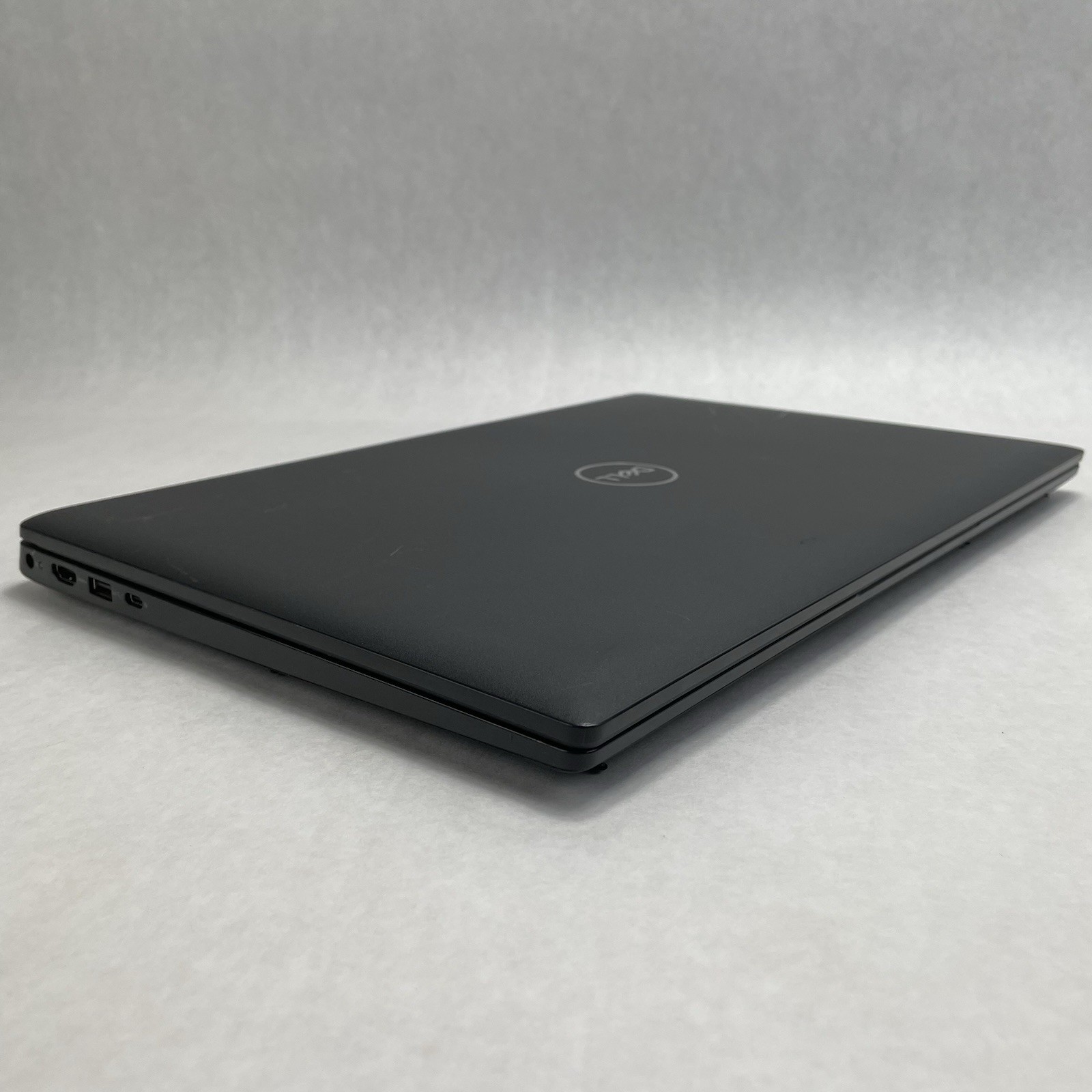 Dell Latitude 3520 15.6″ i5-1135G7 2.40 GHz 8 GB RAM No SSD/OS/AC – Worn Keys