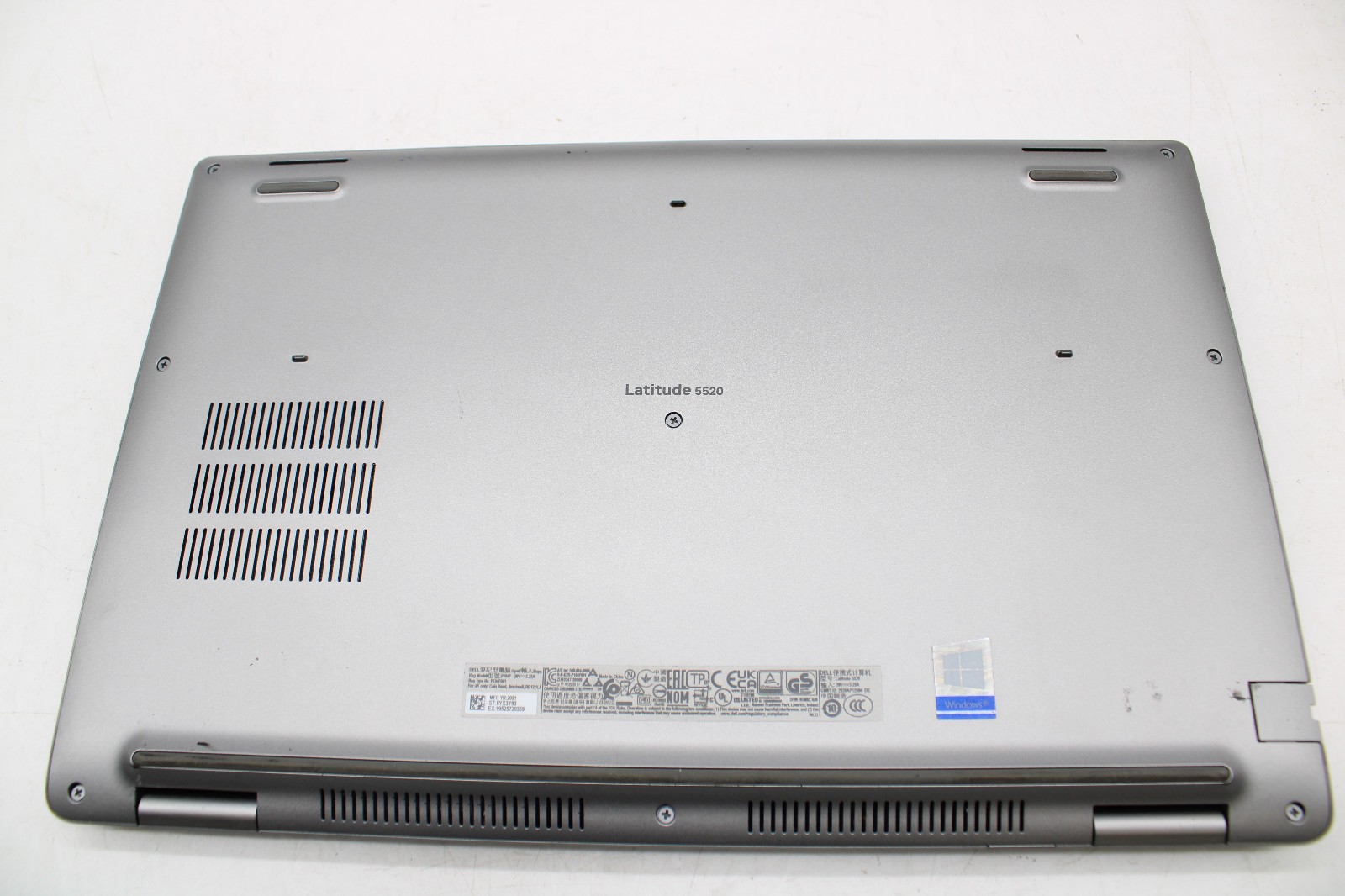 Dell Latitude 5520 – Intel Core i5-1135G7, No RAM/SSD/Battery – POSTS
