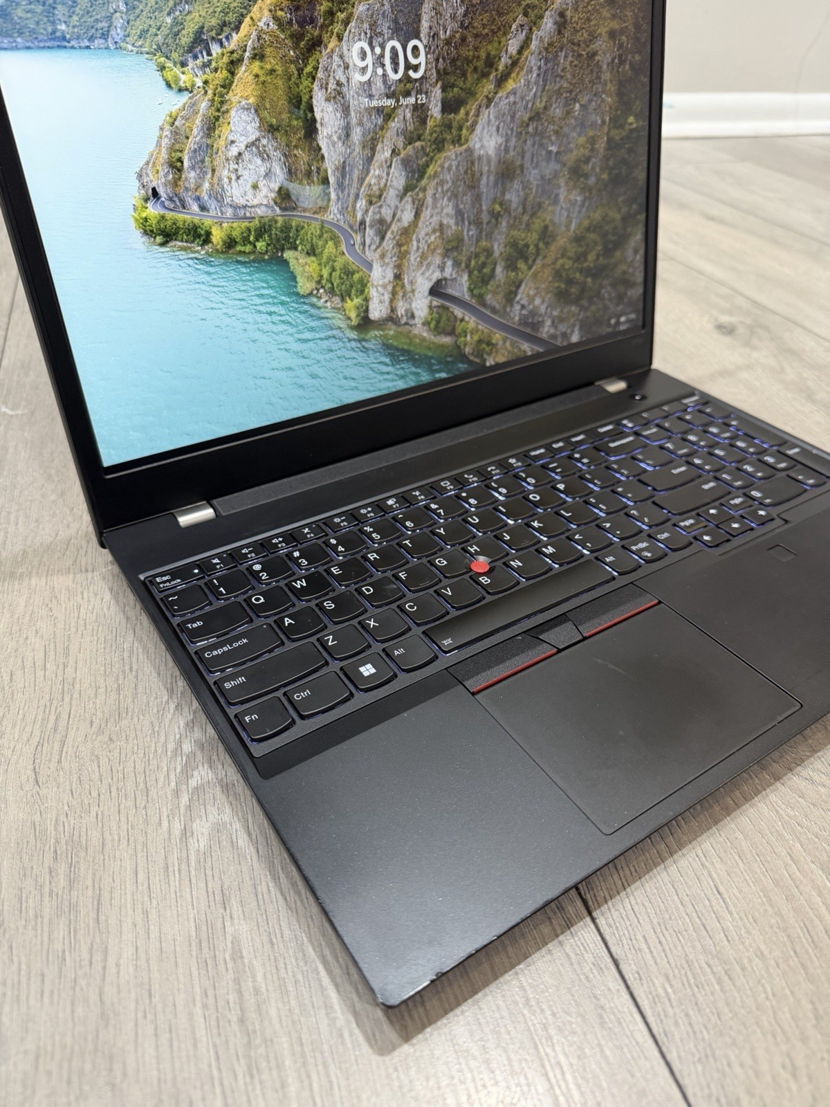 Lenovo ThinkPad P15v Gen 3 i7-12700H 16GB 512GB SSD T1200 Win 11 Pro