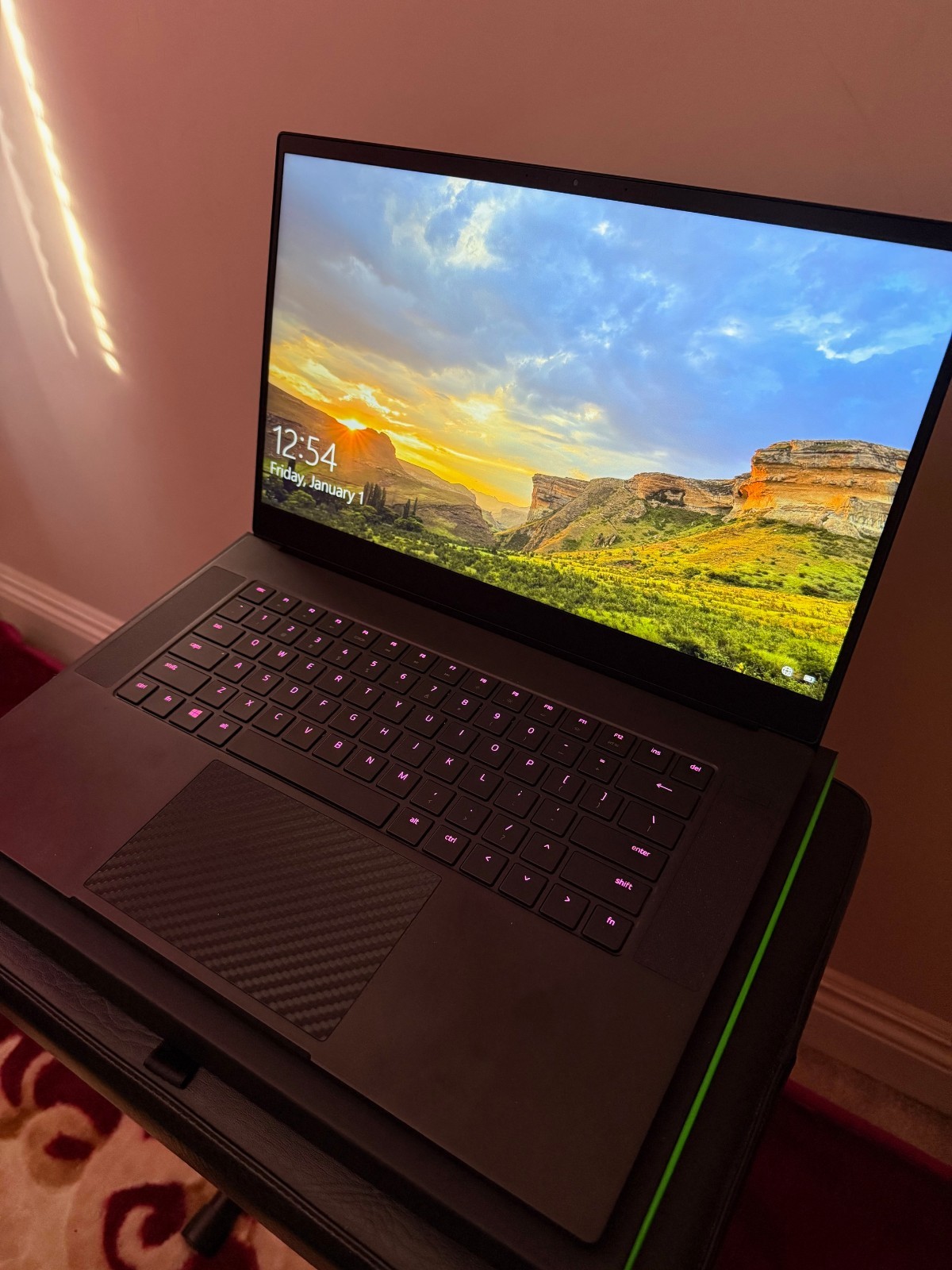 Razer Blade 15, 2018 – Carbon Fiber – With Original Box and Decoded Sleeve