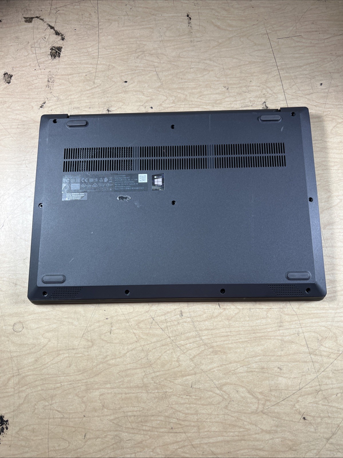 LENOVO V15-ADA AMD ATHLON GOLD 3150U 8GB RAM **NO HD/ NO CADDIE/ NO OS