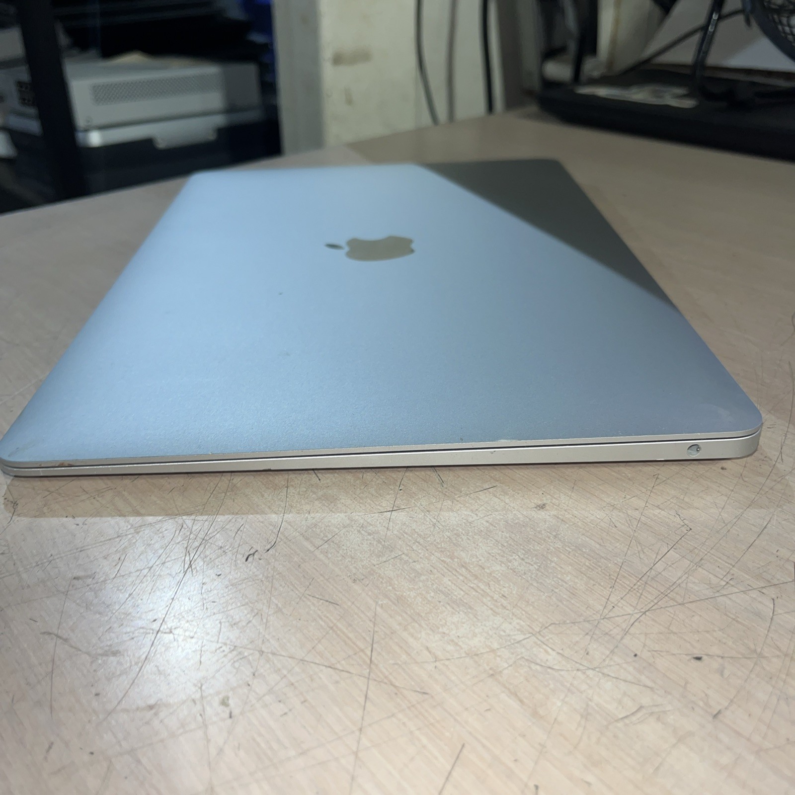 APPLE MACBOOK AIR 13″ SCISSOR, 2020 CORE I3-1000NG4 1.1GHZ 8GB RAM 256SSD