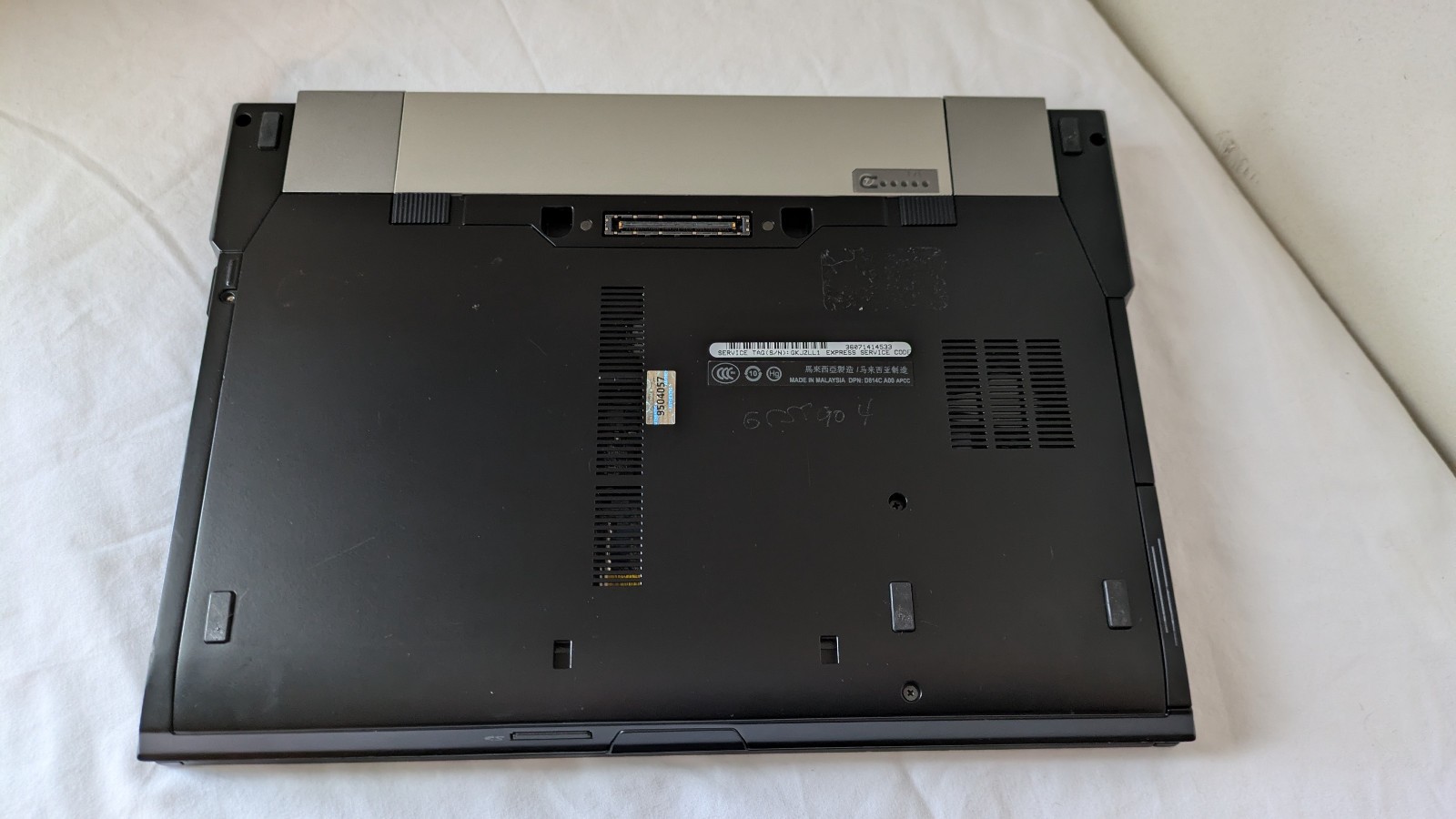 Dell Latitude E6400 Laptop 14″ C2D 2.53GHz 2GB RAM 320GB WinXP – SEE DESCRIPTION