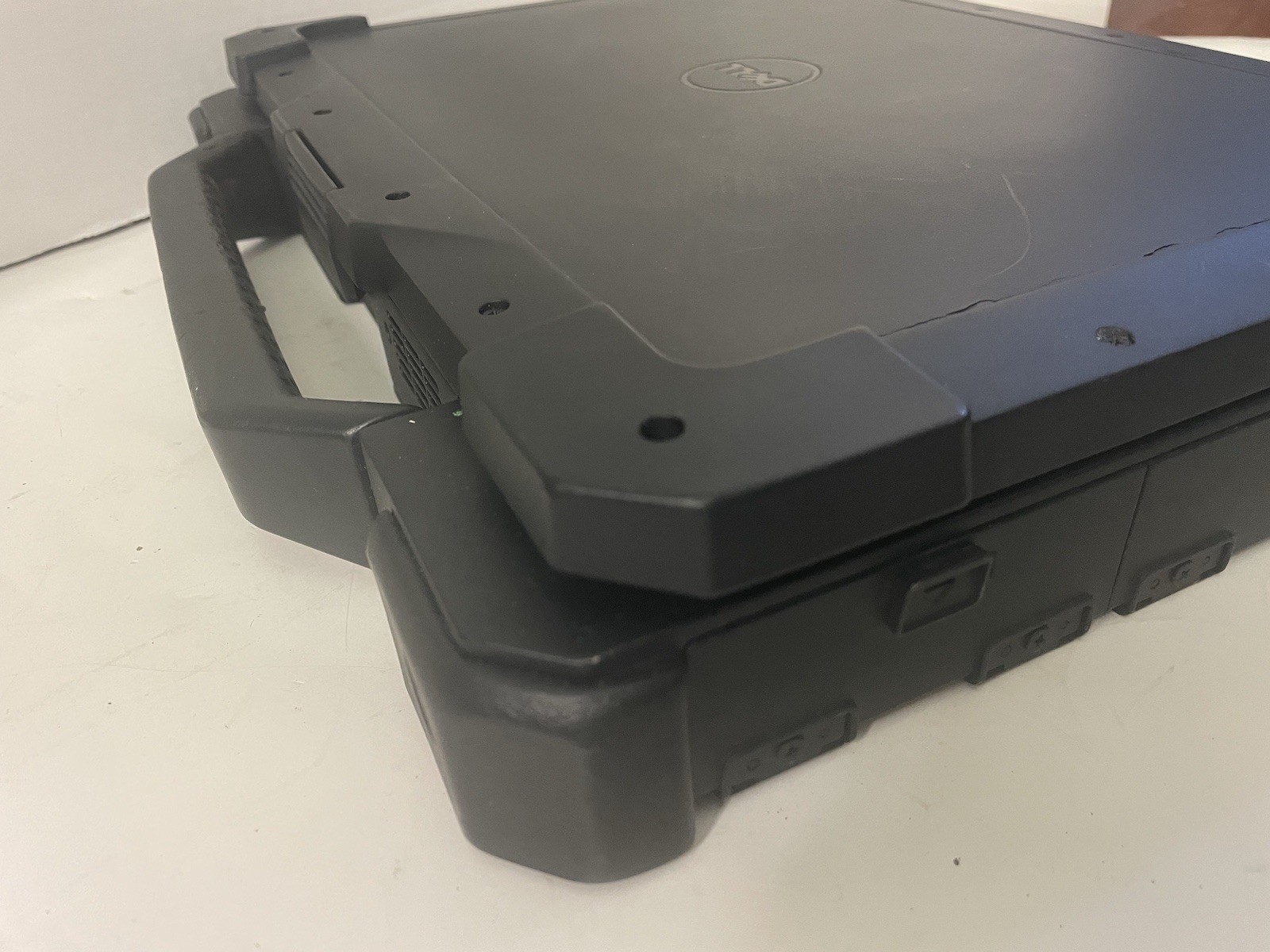 Dell 14 RUGGED 7414 Intel i5-6300U @2.40GHz 16GB NO SSD WEBCAM NO OS READ