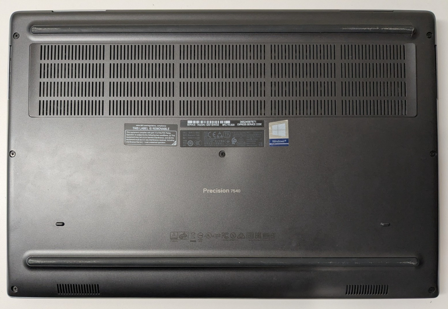 Dell Precision 7540 15.6″ i9-9880H 2.30GHz 32GB 512GB SSD W11P RTX 3000 GS1SW33