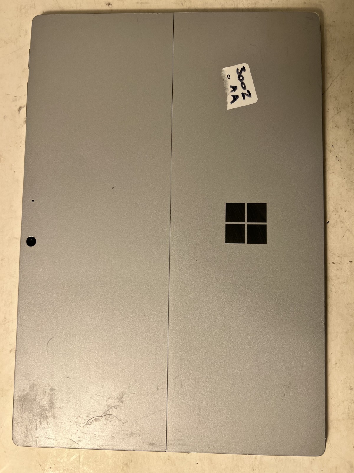 Microsoft Surface Pro 7+ 1960 12.3″ i5-1135G7 2.4GHz 8GB RAM AS-IS NO POWER 📖
