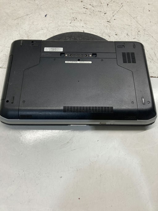 Dell Latitude E5520 Intel Core i5-2520 2.50GHz 4GB NO HDD No Batt
