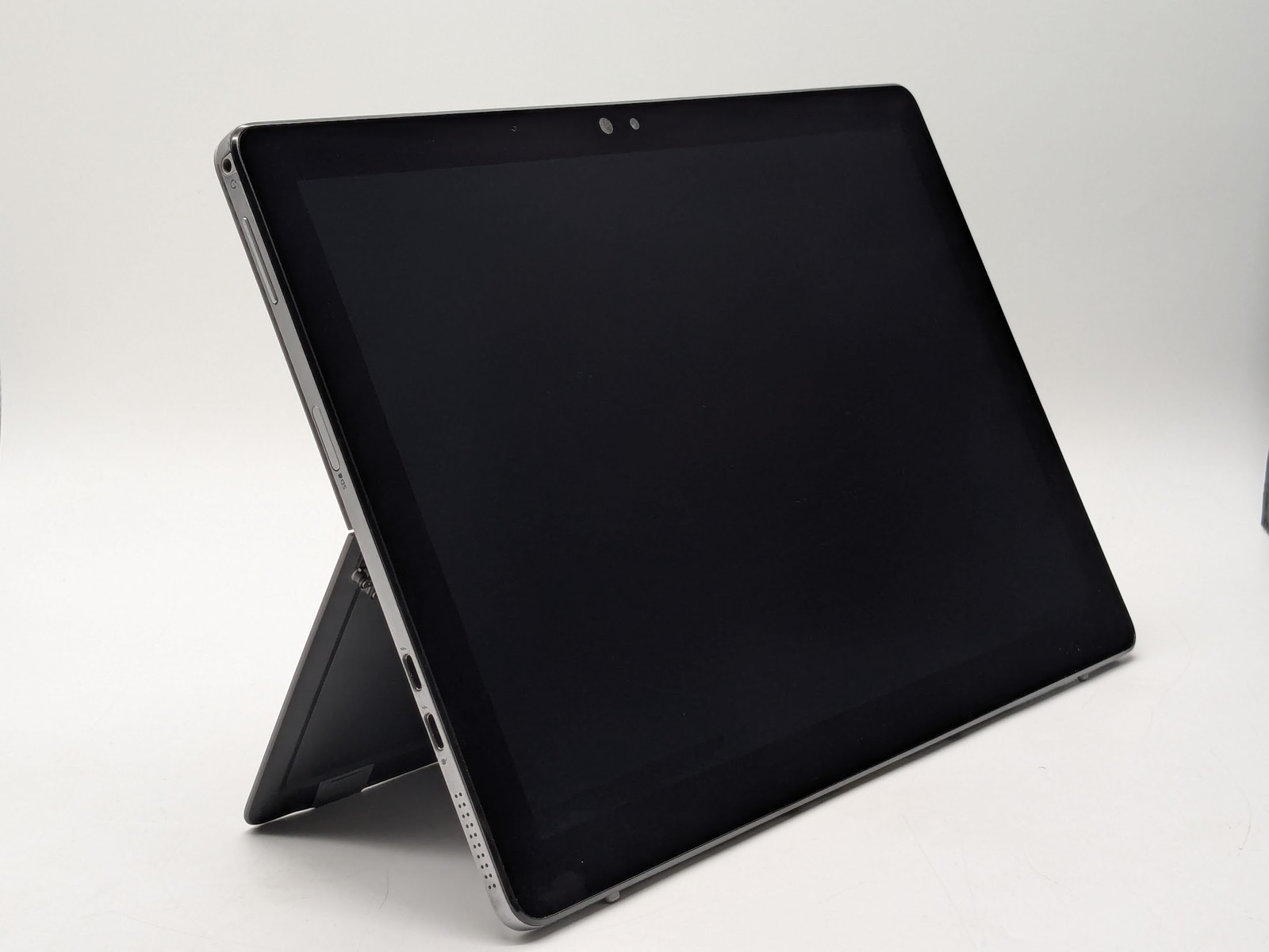 Dell Latitude 7200 2-in-1 12″ FHD+ Touch I7-8665U 256GB SSD 16GB W11P Webcam FP