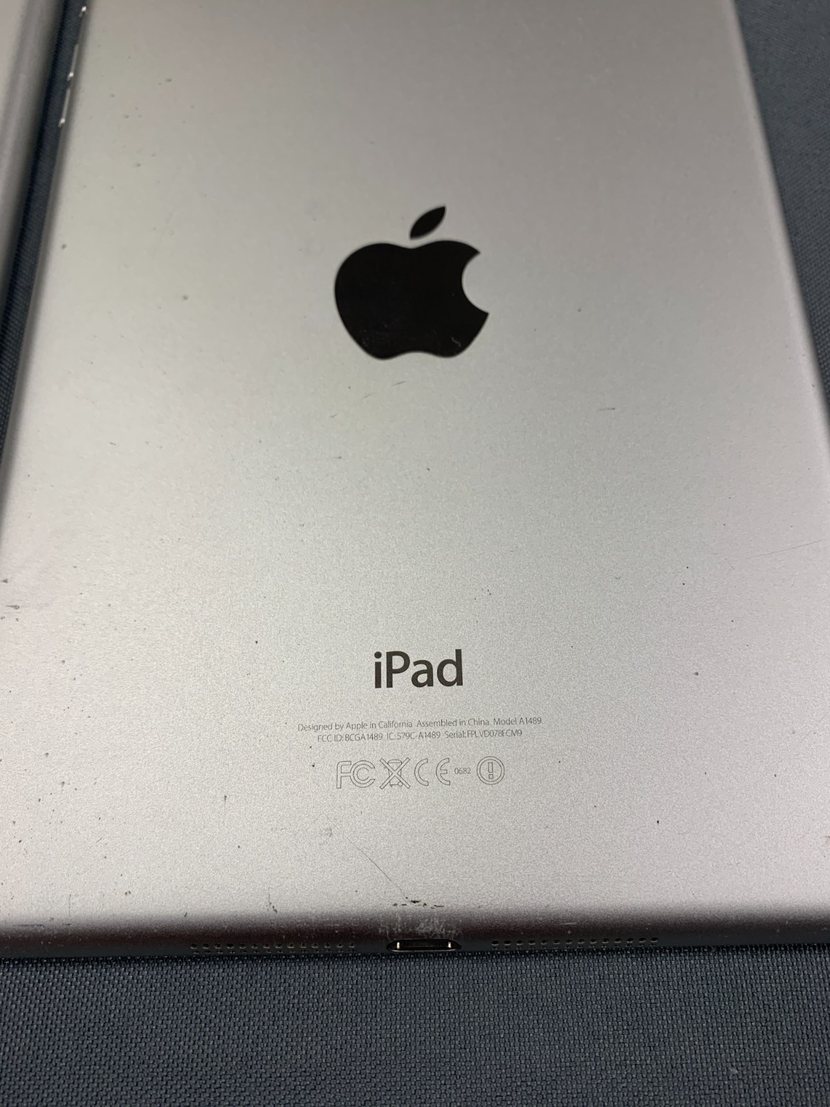 Lot of 2 Apple iPad Mini 2 A1489 Silver Wi-Fi 32GB iPadOS 12.5.7 #5121033