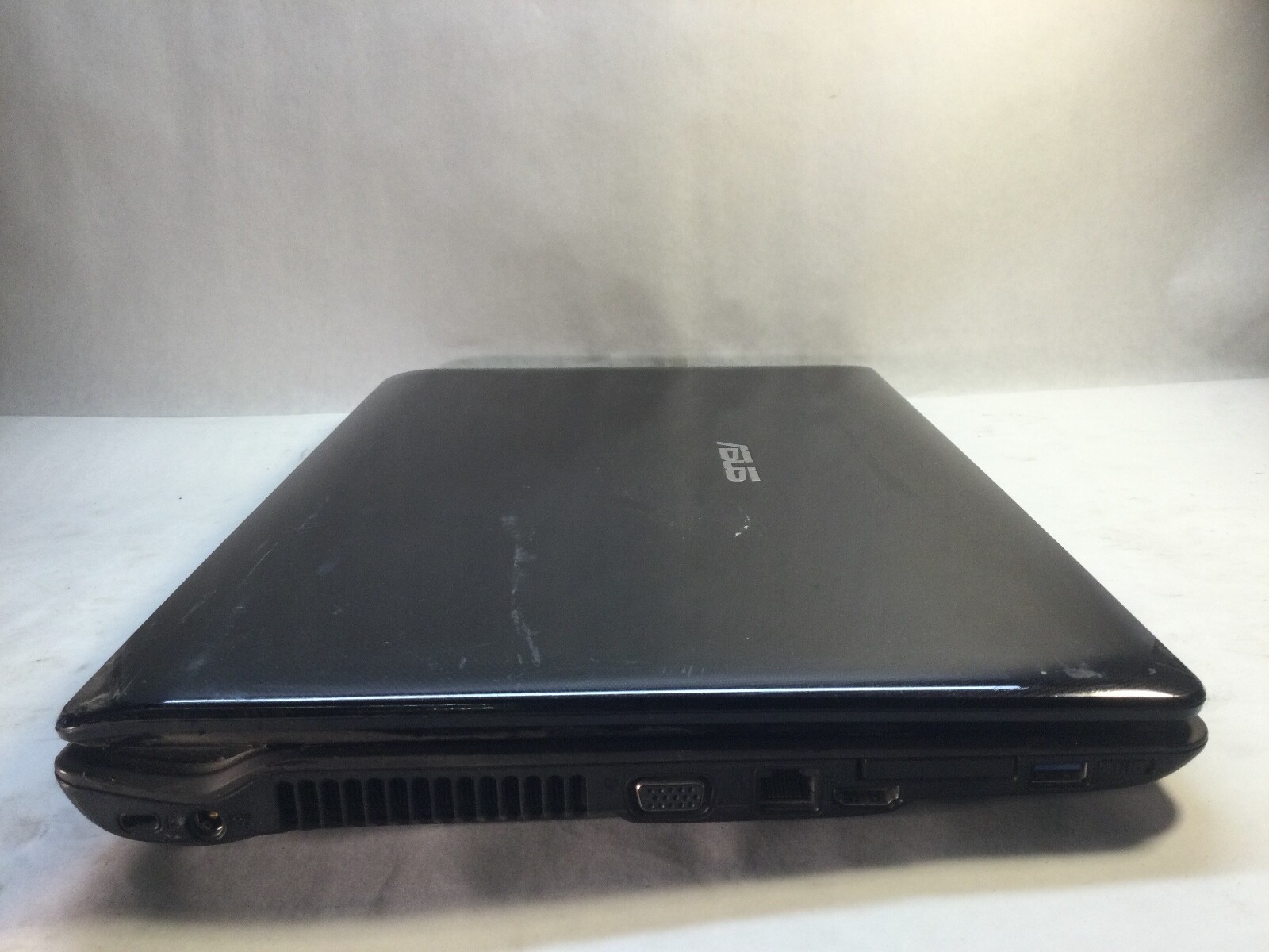 ASUS N61J Intel Core i7 2nd Gen. -DOES NOT POWER ON -MZ