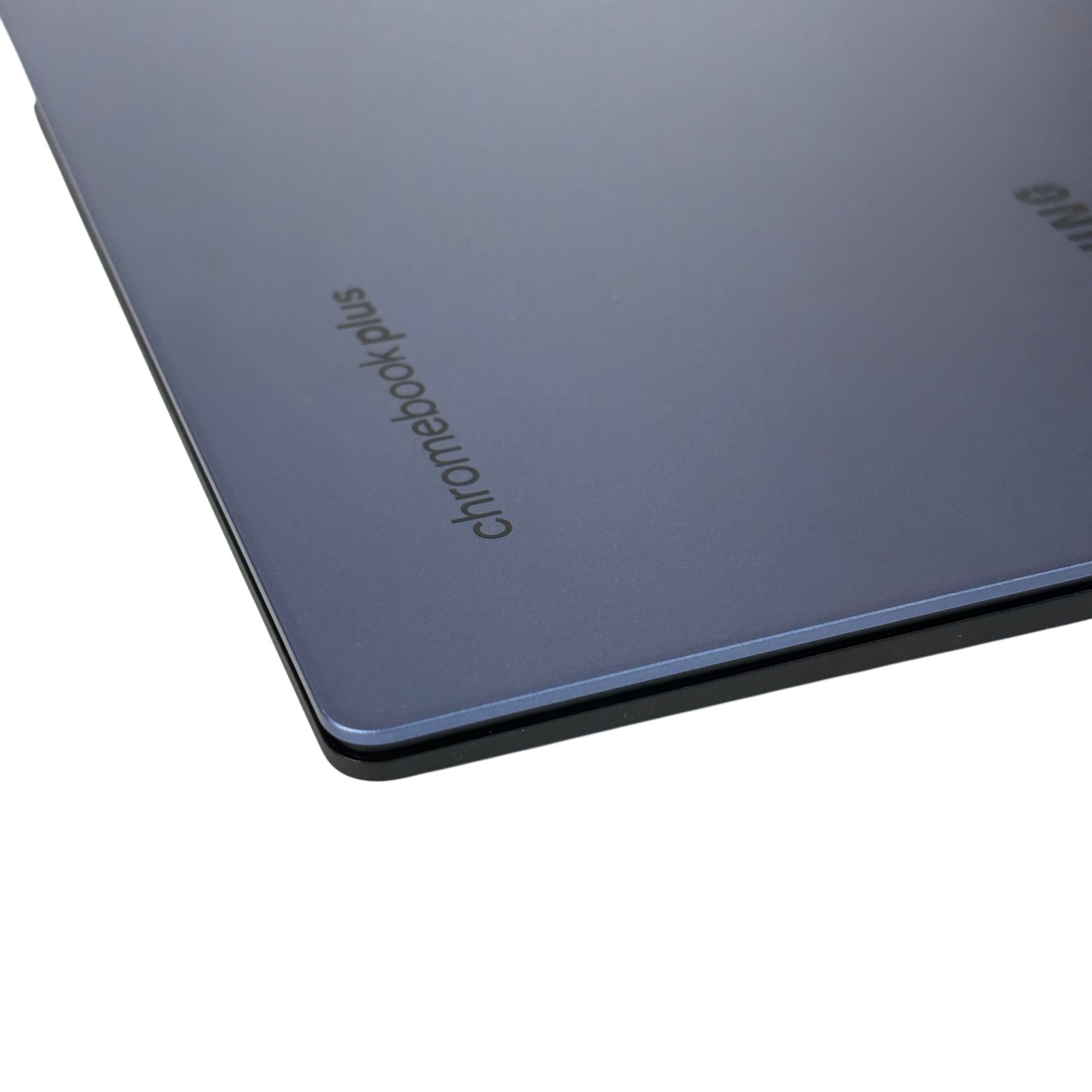 Samsung Galaxy Chromebook + XE550XGA Core 3 100U 4.7GHz 8GB RAM 256GB SSD 15.6″