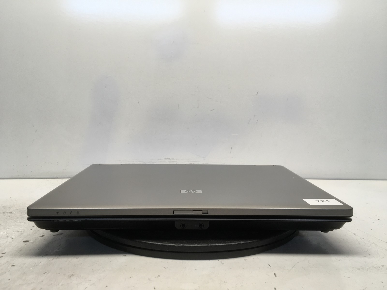 HP Compaq 6730B Intel Core 2 Duo P8400 2.26GHz 2 GB NO HDD No Batt