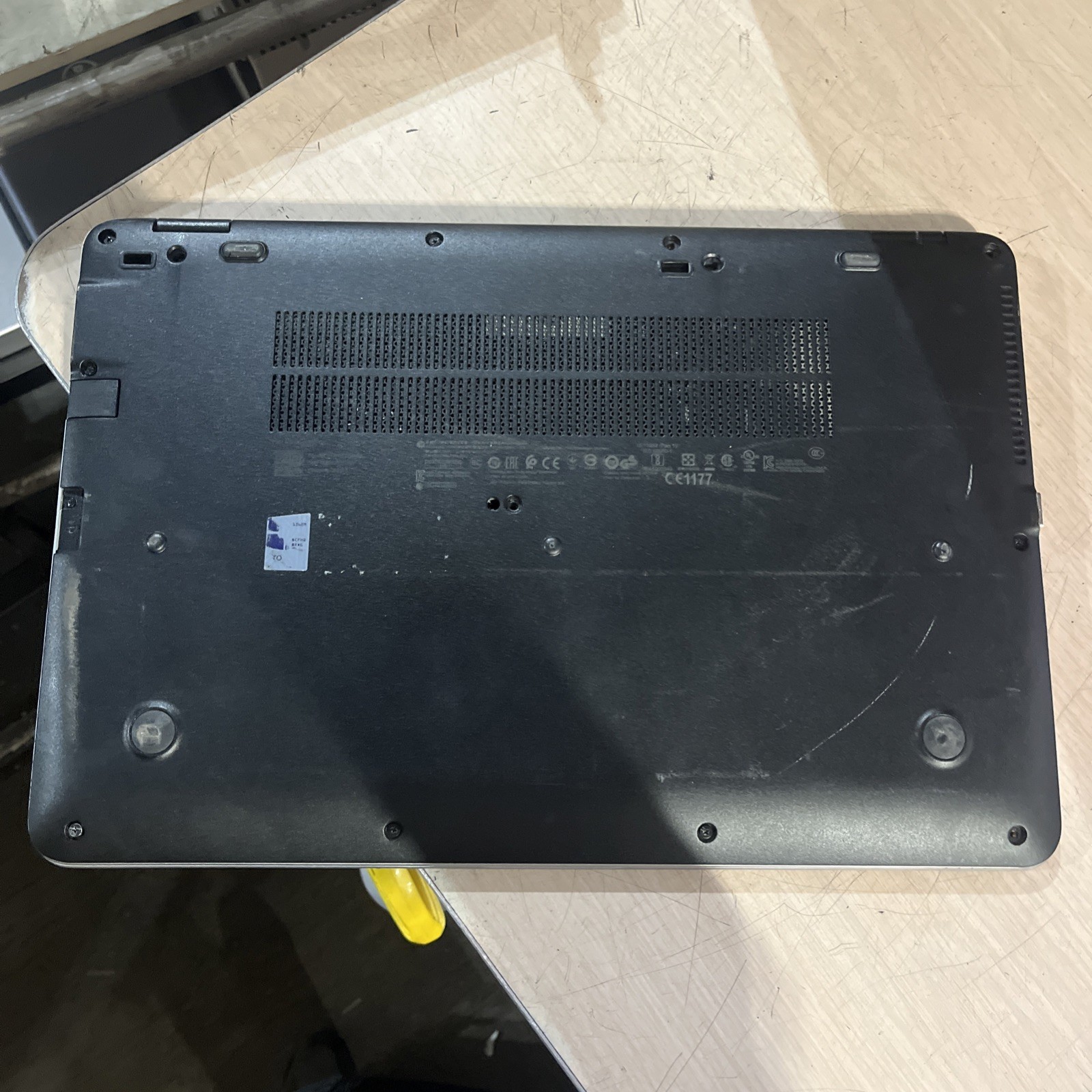 HP ELITEBOOK 850 G3 INTEL CORE I5-6200U 2.30GHZ 8GB RAM NO HD