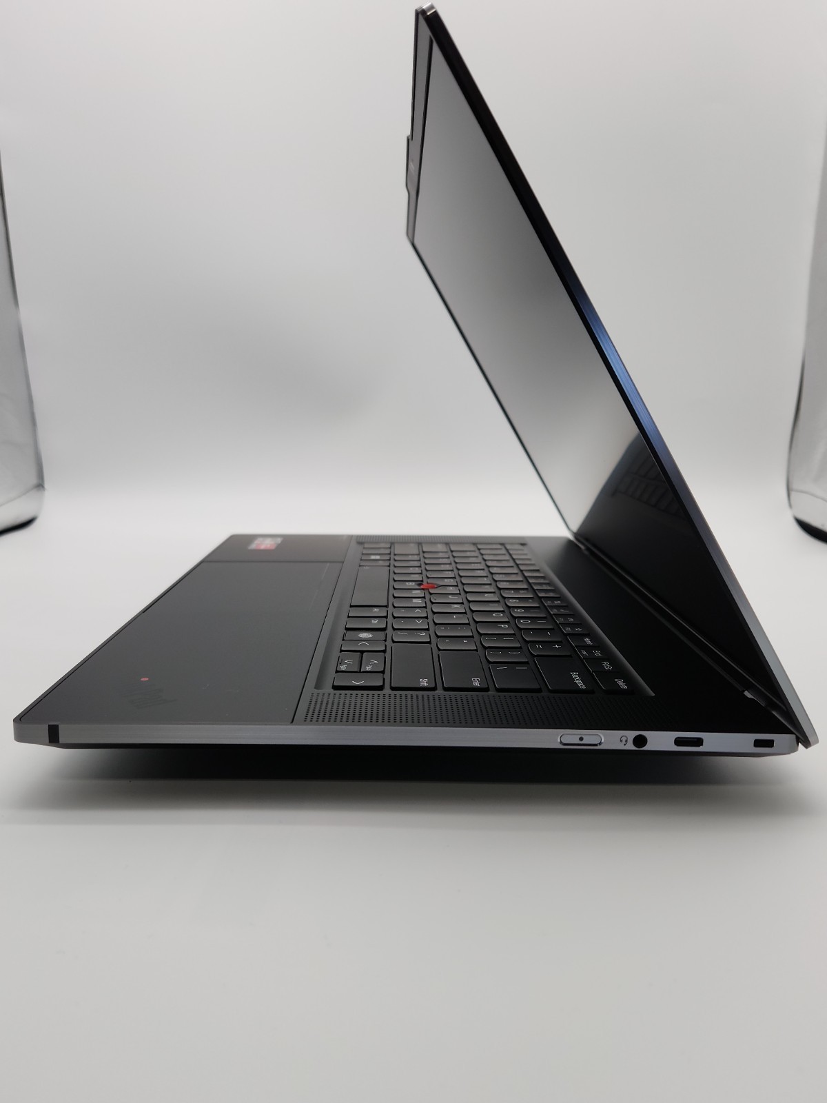 Lenovo ThinkPad Z16 Gen 1 21D4001UUS 16′ AMD Ryzen 5 PRO 6650H Hexa-core 16/256