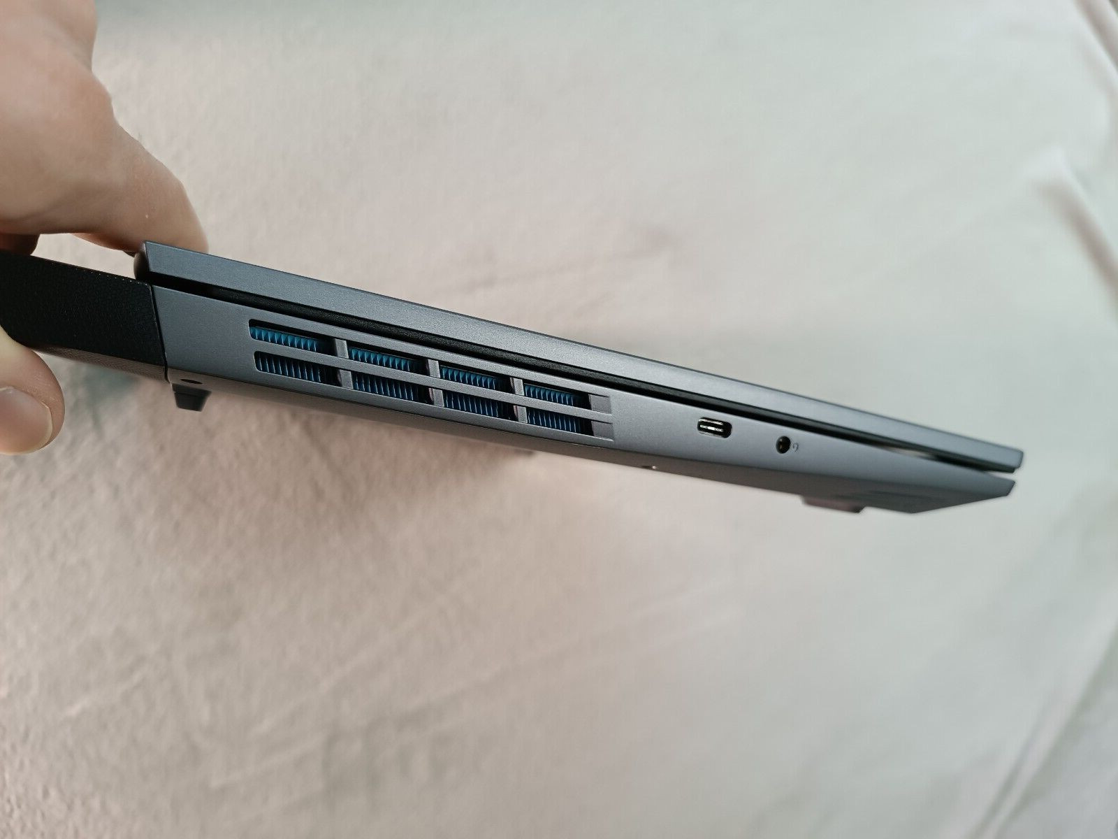 Lenovo LOQ Gaming 15,6 LCD Intel i5-13420H 512SSD 8RAM RTX 3050 6GDDR