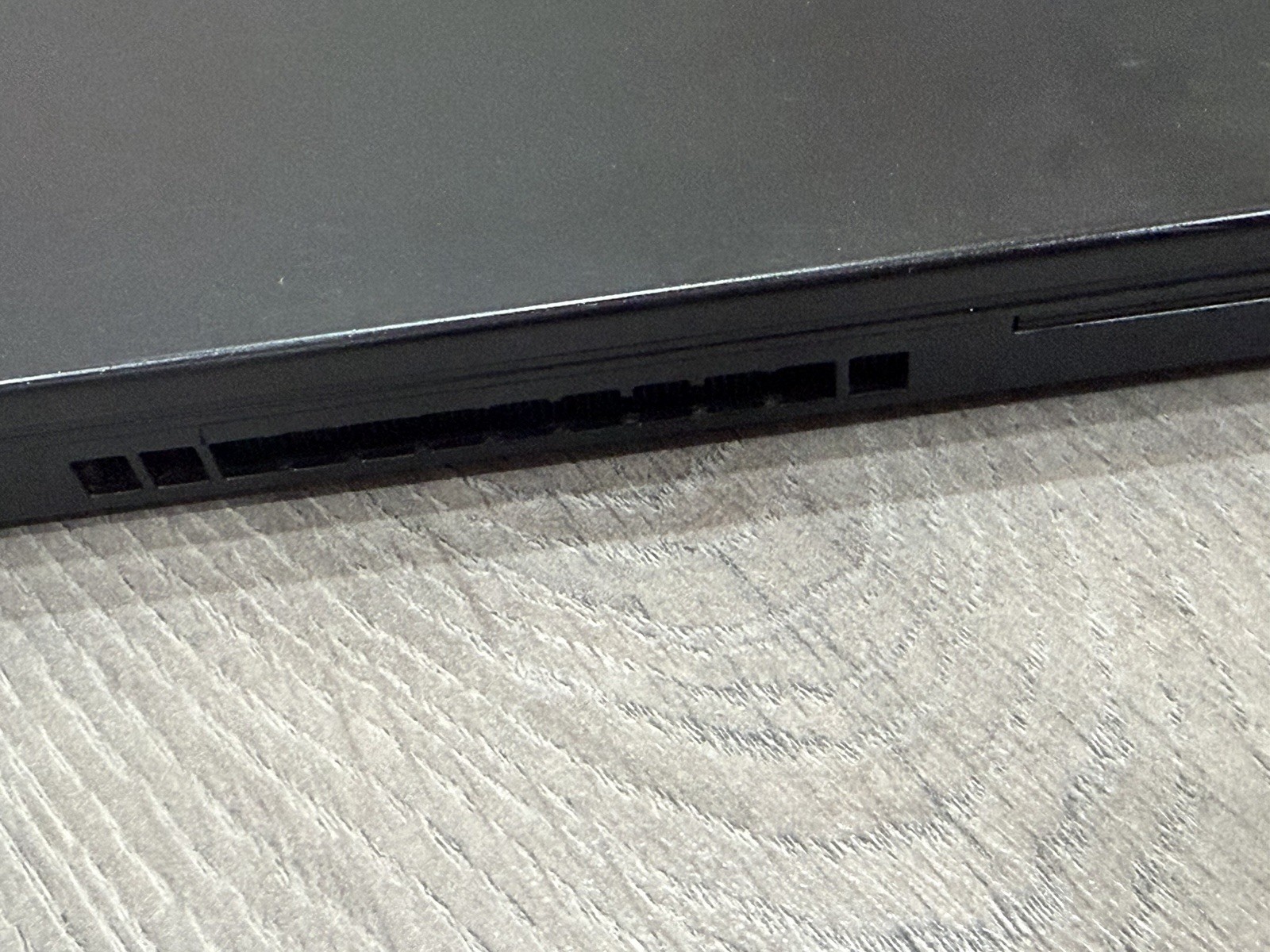 Lenovo ThinkPad P15v Gen 3 i7-12700H 16GB 512GB SSD T1200 Win 11 Pro