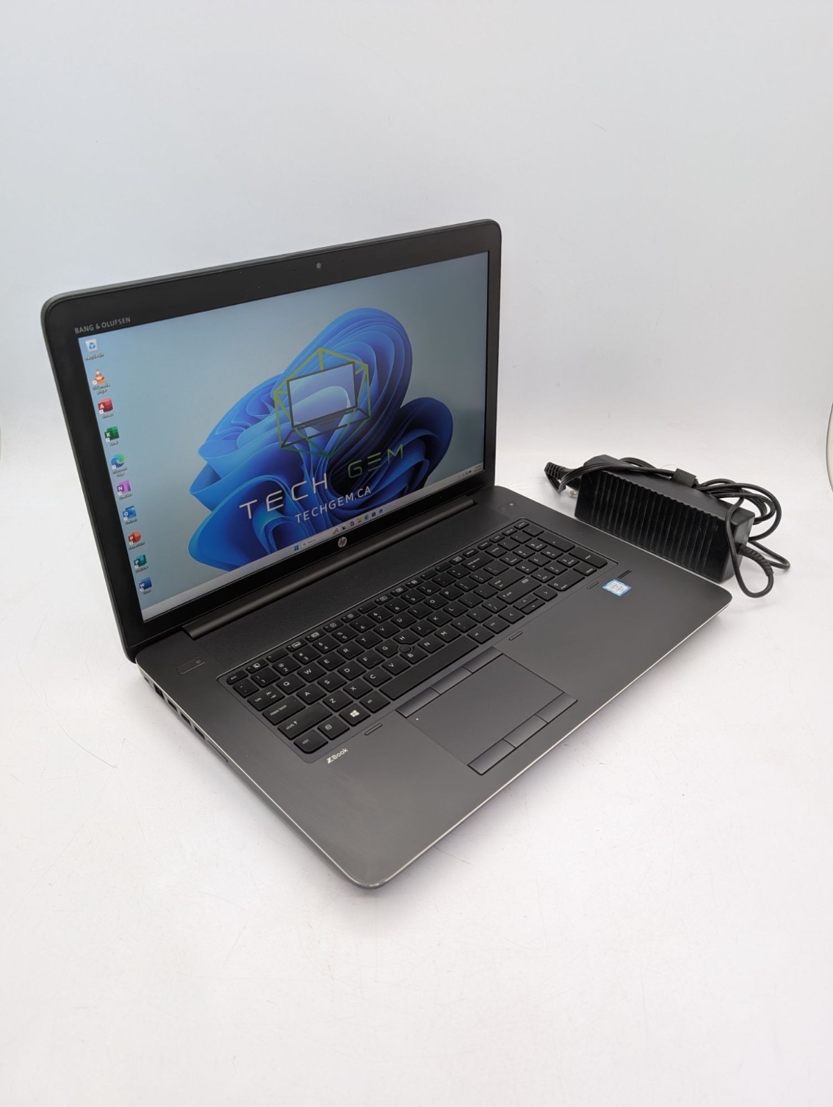 HP ZBook 17 G3 17.3″ Intel Core i7-6700HQ 2.60 GHz 16GB RAM 512GB SSD Win 11 Pro