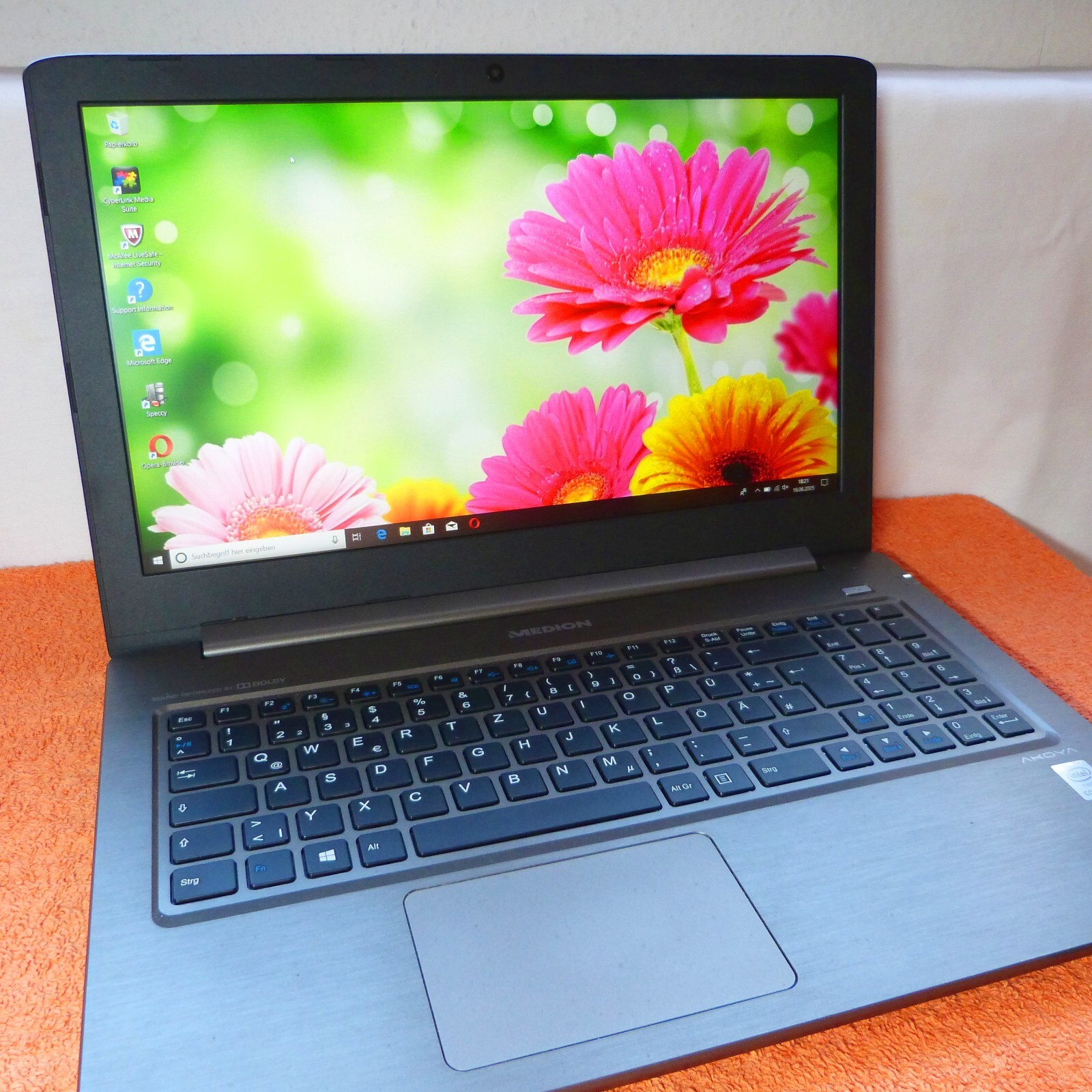 Medion S6417 METAL l 15″ FULLHD Ultrabook DOLBY l 1TB Windows 10 l 8GB RAM