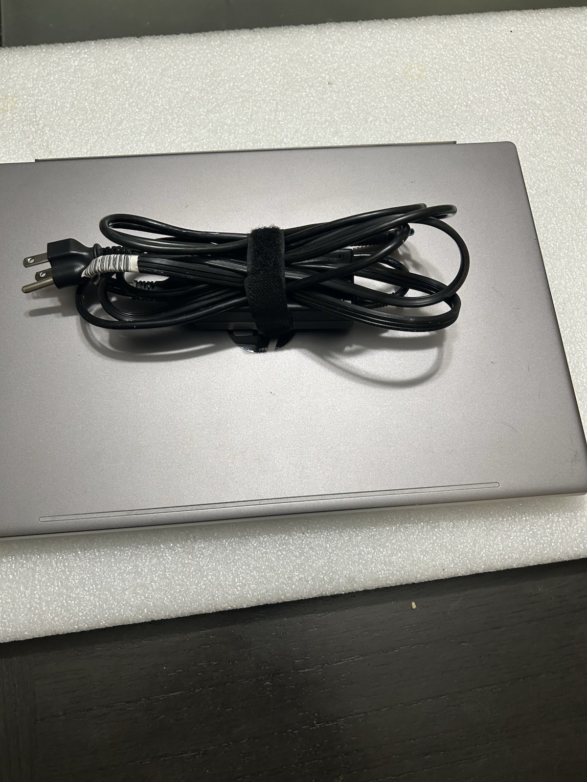 HP PAVILION 15-CS1063CL | CORE i5-8265U | 1 TB | 8GB | W/ POWER ADAPTER