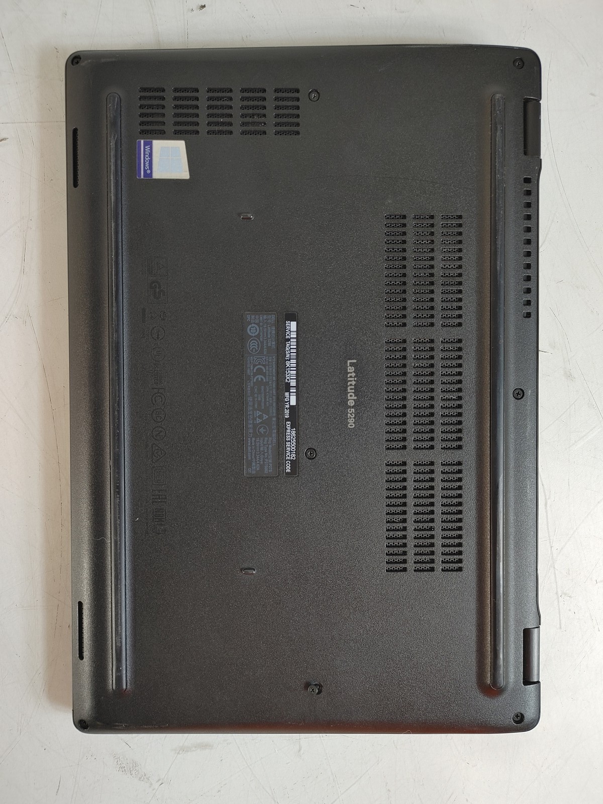 Dell Latitude 5290 Core i5-8350U 1.70 GHz 8 GB DDR4 No HDD