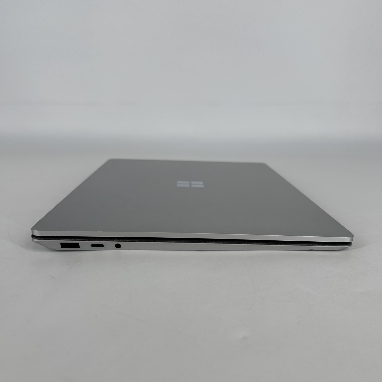Microsoft Surface Laptop 4 13.5 2K TOUCH 2.2 GHz Ryzen 5 4680U 16GB 256GB SSD