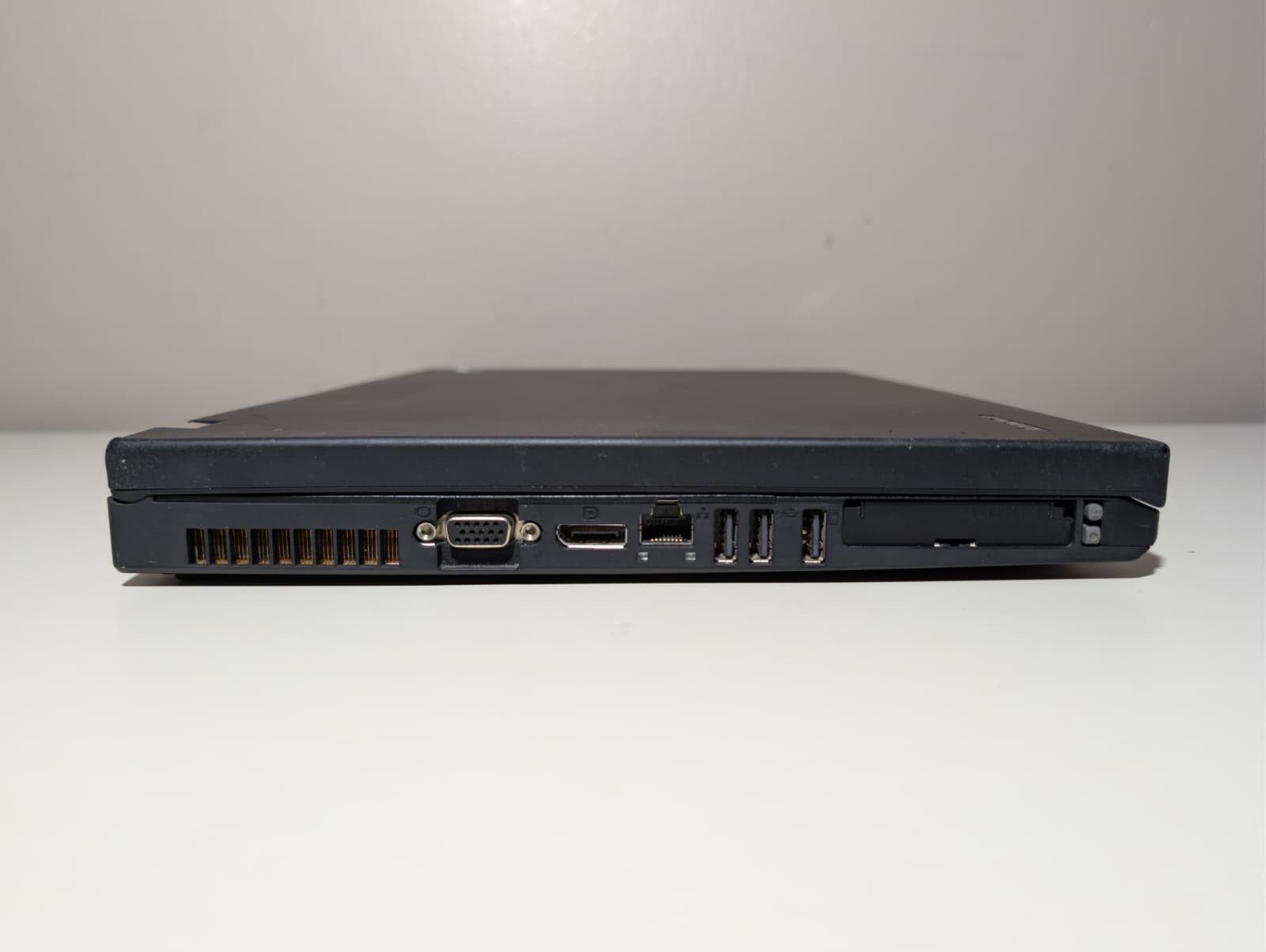 Lenovo ThinkPad T500 | C2D P8400 3GB RAM 320GB HDD | DVD AMD Win 7 Pro 32-Bit