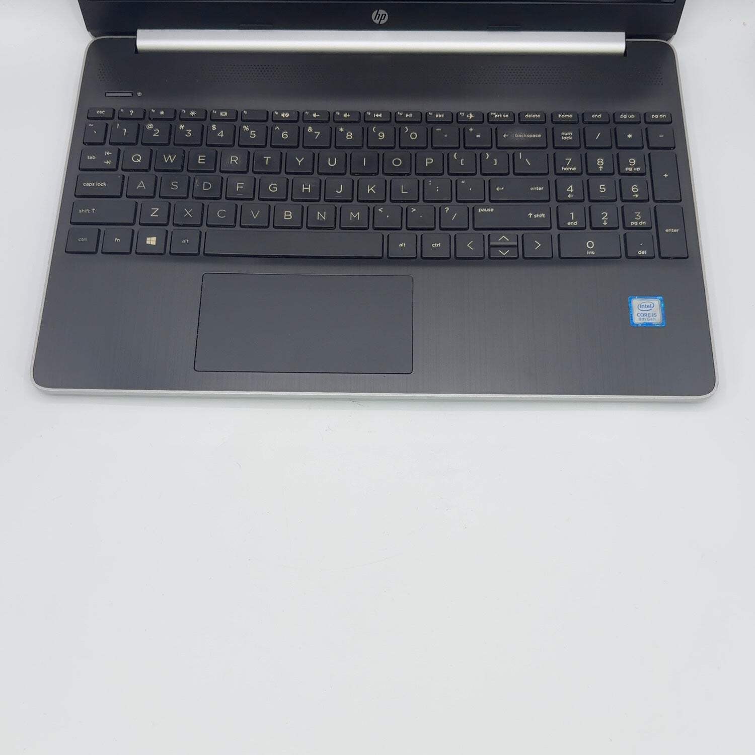 HP Laptop 15-DY0013DX 15.6″ i5-8265U 1.8GHz 12GB RAM 256GB SSD