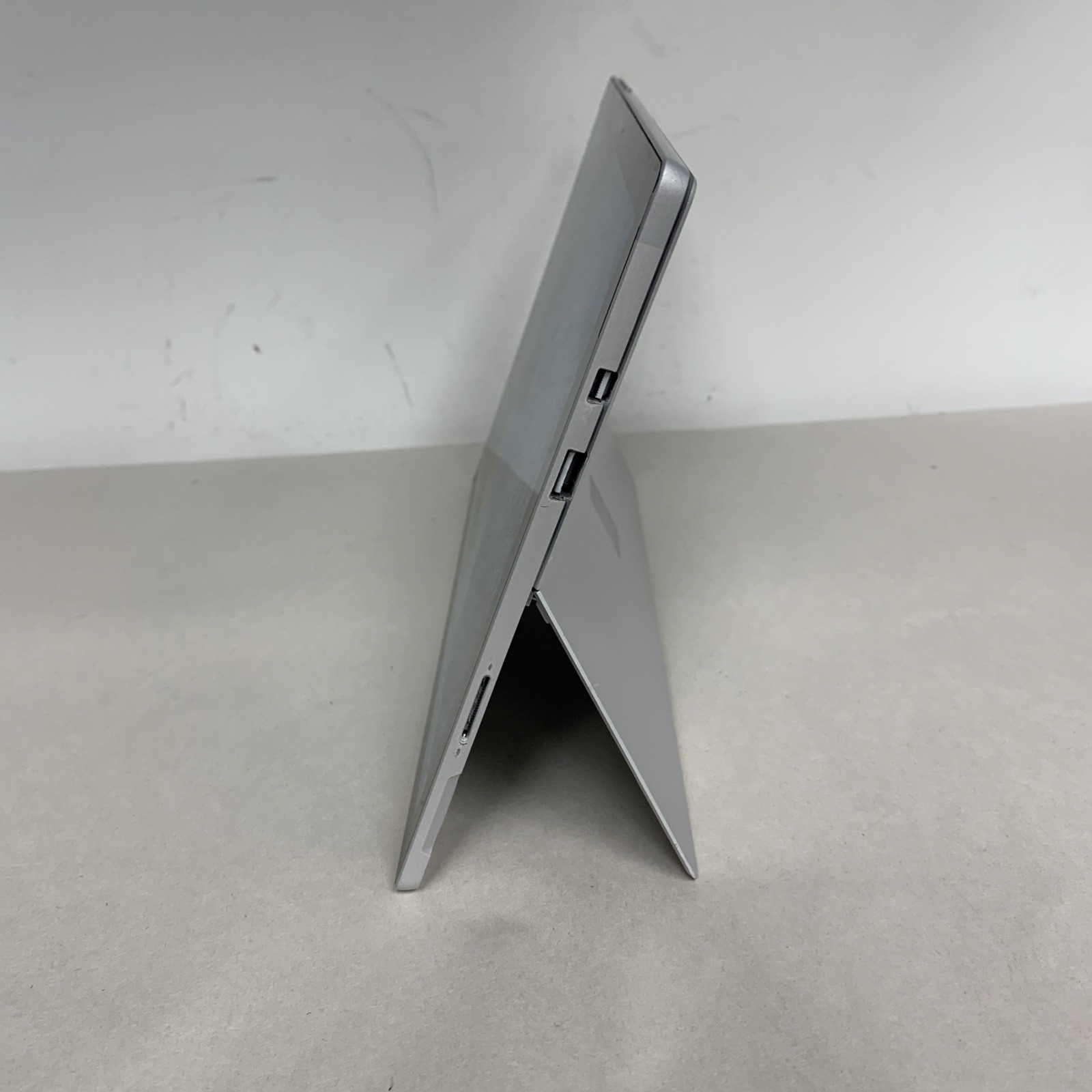 Microsoft Surface Pro 1807 i5-7300U 8GB RAM 256GB SSD Win11 Pro | READ DESC