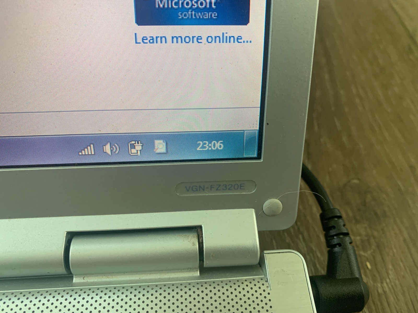 Sony PCG-3A4L VGN-FZ320E 15.4″ Intel Core 2 Duo T5450 166GHz 2GB Ram 120GB HDD