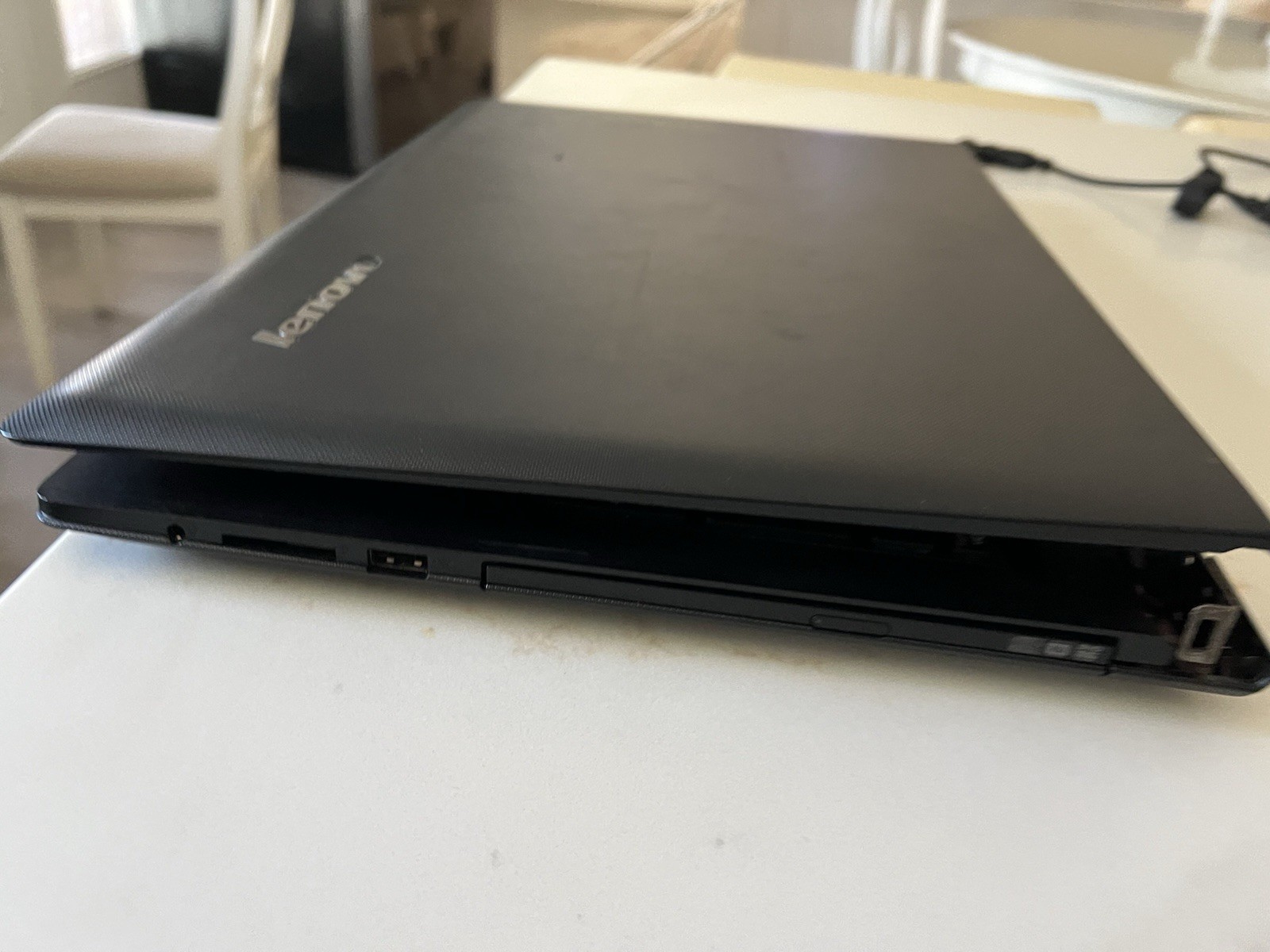 LENOVO G50 80 15.6 INTEL I3 4030U 4 Gig Ram READ DESCRIPTION