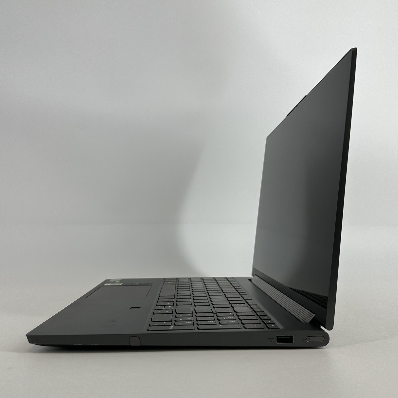 Lenovo Yoga C940 15 FHD TOUCH i7-9750H 2.60GHz 16GB 512GB SSD GTX 1650 Max-Q