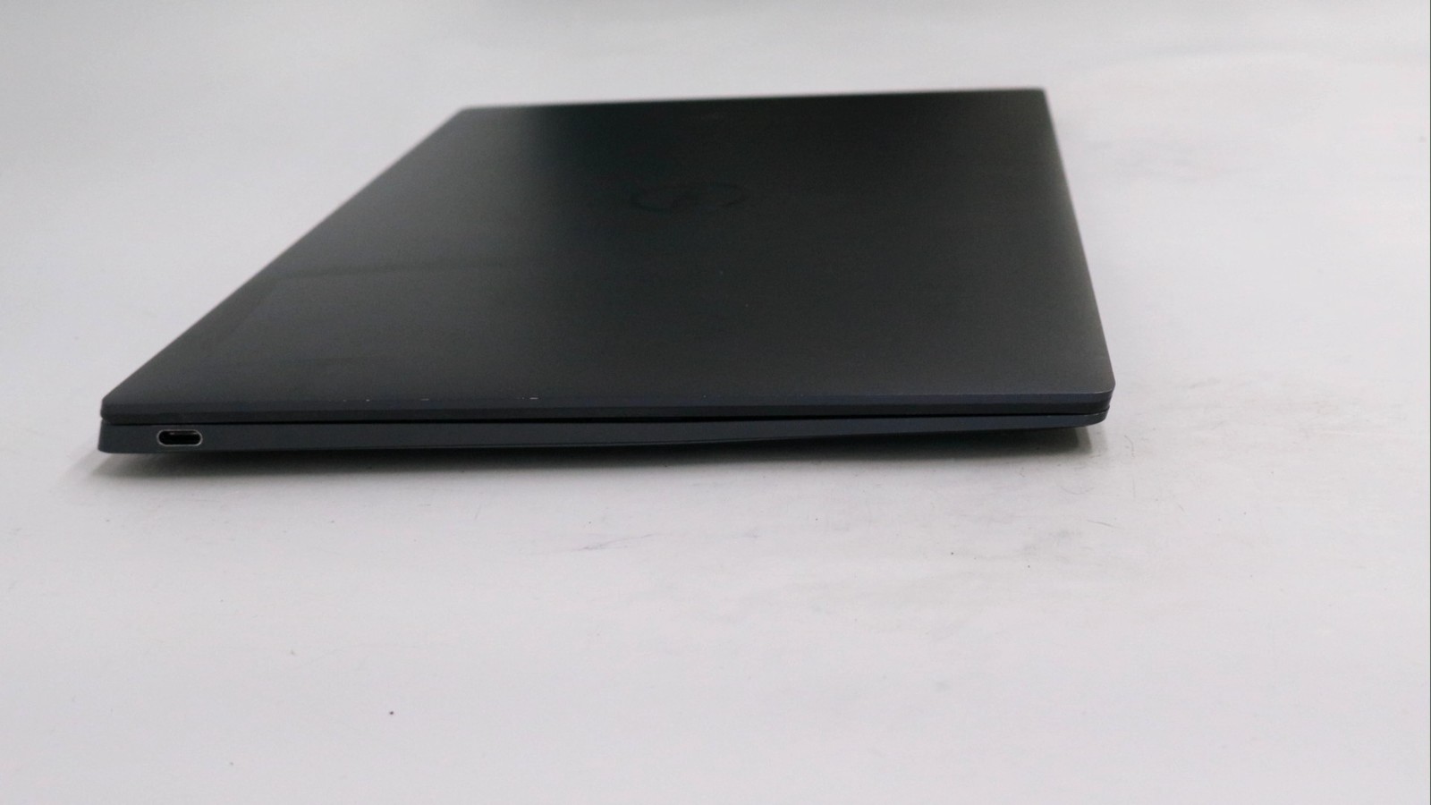 Dell XPS 9320 13″ i7-1260p 16GB 1TB – Fair READ DESC