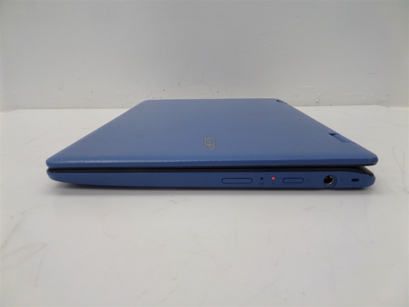 Acer Aspire R3 R3-131T 11.6″ Laptop w/ N3060 1.6GHz CPU 2GB RAM 32GB eMMC Win10
