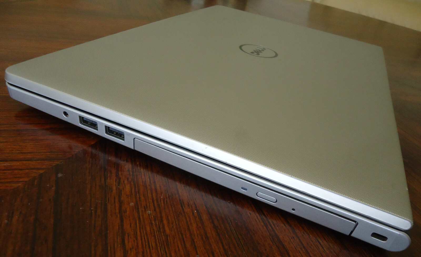 Dell Inspiron 15 5559 15.6″ i5-6200U 2.30GHz 8GB 250GB SSD Windows 11 MS Office