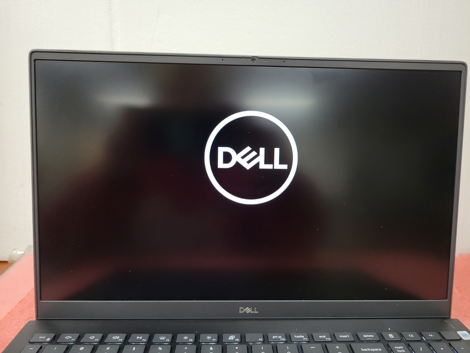 Dell Vostro 5502 i7-1165G7@2.8Ghz 16GB RAM 512GB SSD Win 11 Pro | C1051
