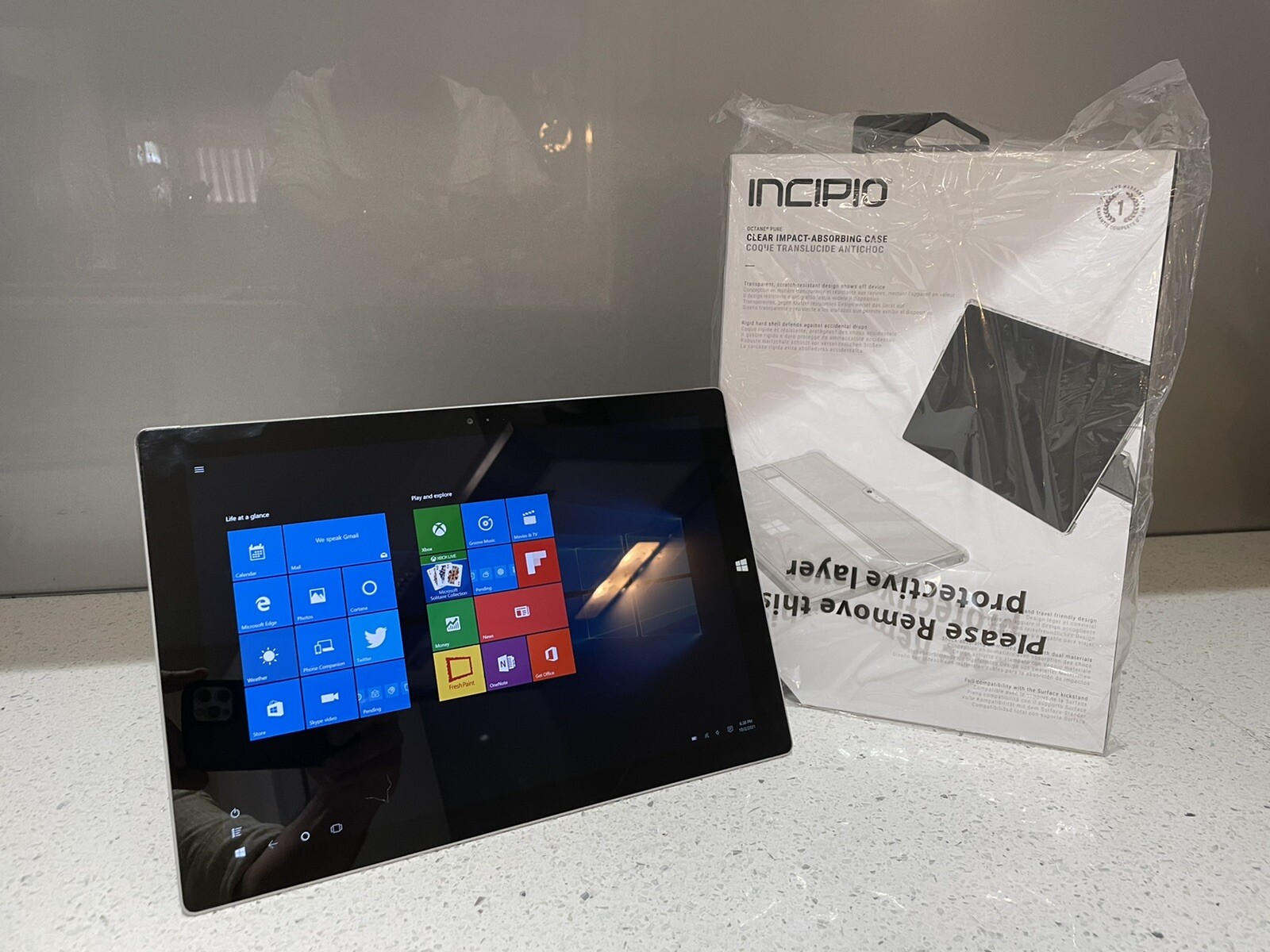 Microsoft Surface Pro 3 1631 12.3″ i7-4650U 8GB 256 GB SSD QHD WIN 10 PRO + Case