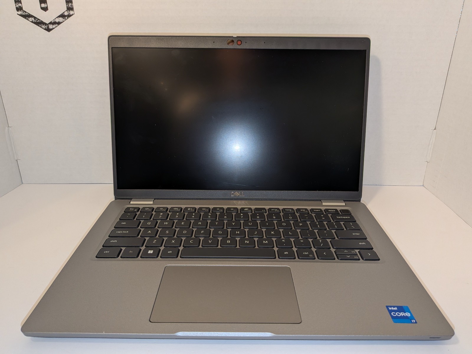 Dell Latitude 5430 | Linux Mint 22.3 | 12th Gen 10 Cor i7 | 16GB RAM | 512GB SSD