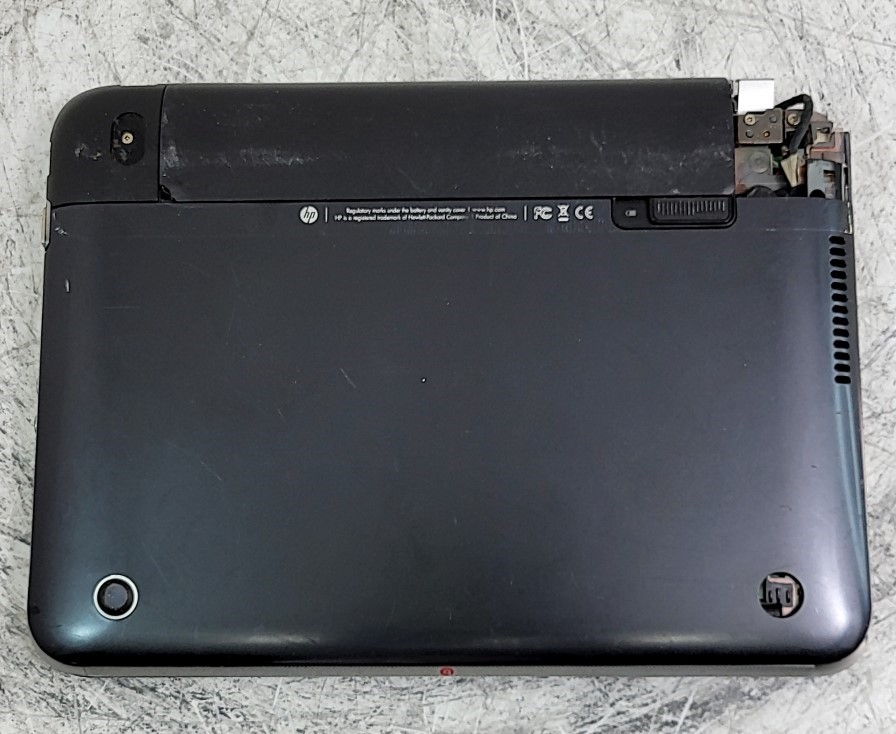 HP 3115M LJ527UT#ABA Laptop AMD E-300 APU RADEON GRAPHICS 4GB 320GB SEE NOTES