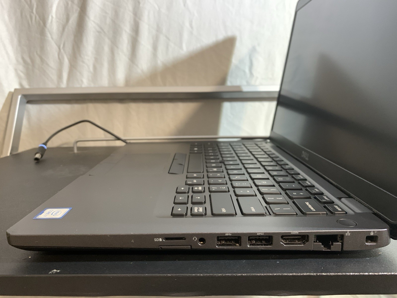 Dell Latitude 5400 i7-8665U 8GB 256GB SSD Win11 14in FHD Black