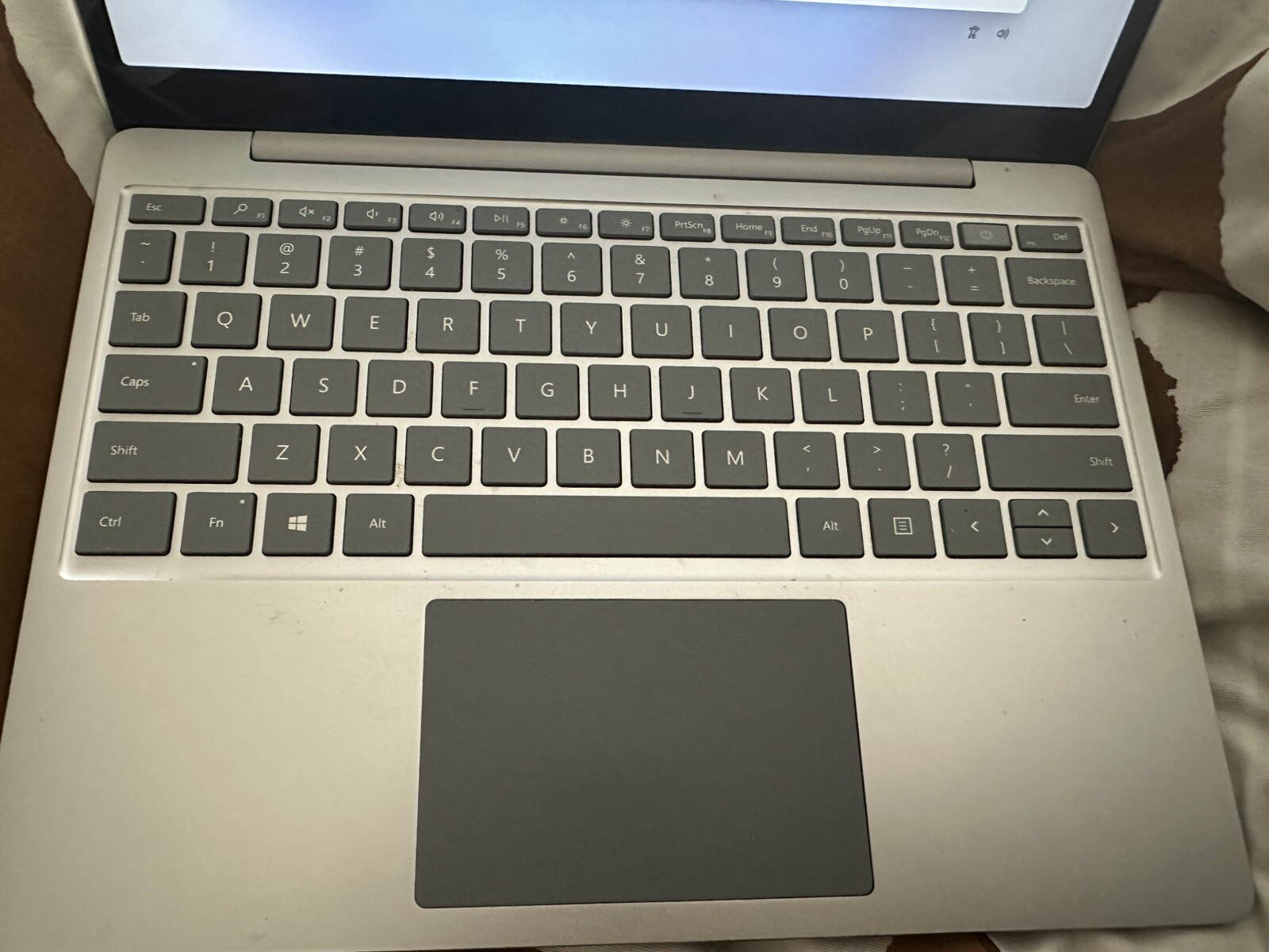 Microsoft Surface Go 12.4″ (256GB SSD, Intel Core i5 10th Gen.,3.60 GHz