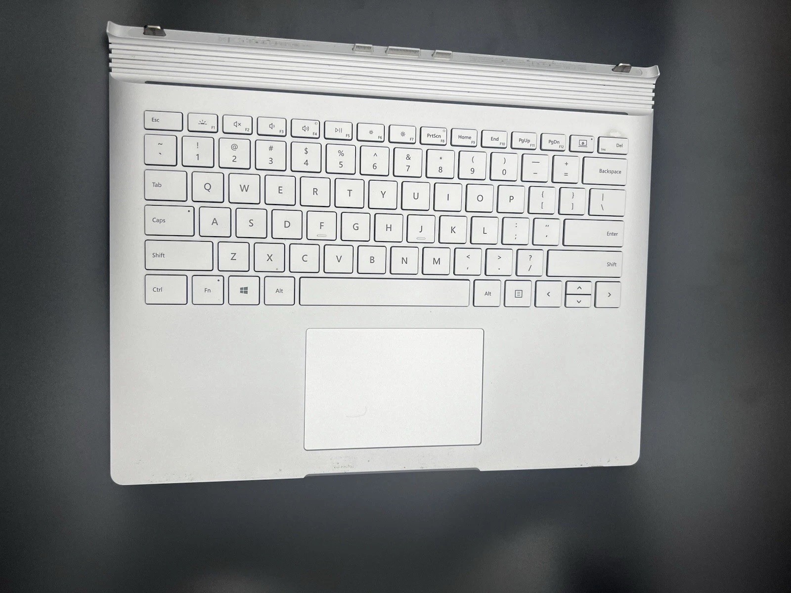 Microsoft Surface Book 3 13.5 QHD+ TOUCH i7-1065G7 1.30GHz 32GB 512GB SSD