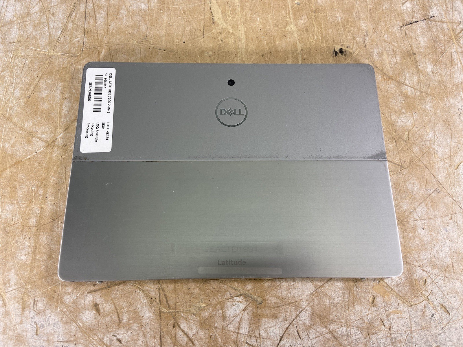 DELL LATITUDE 7200 2-IN-1 i5-8365U @ 1.60GHz, 8GB RAM, NO HDD/OS – (FOR PARTS)
