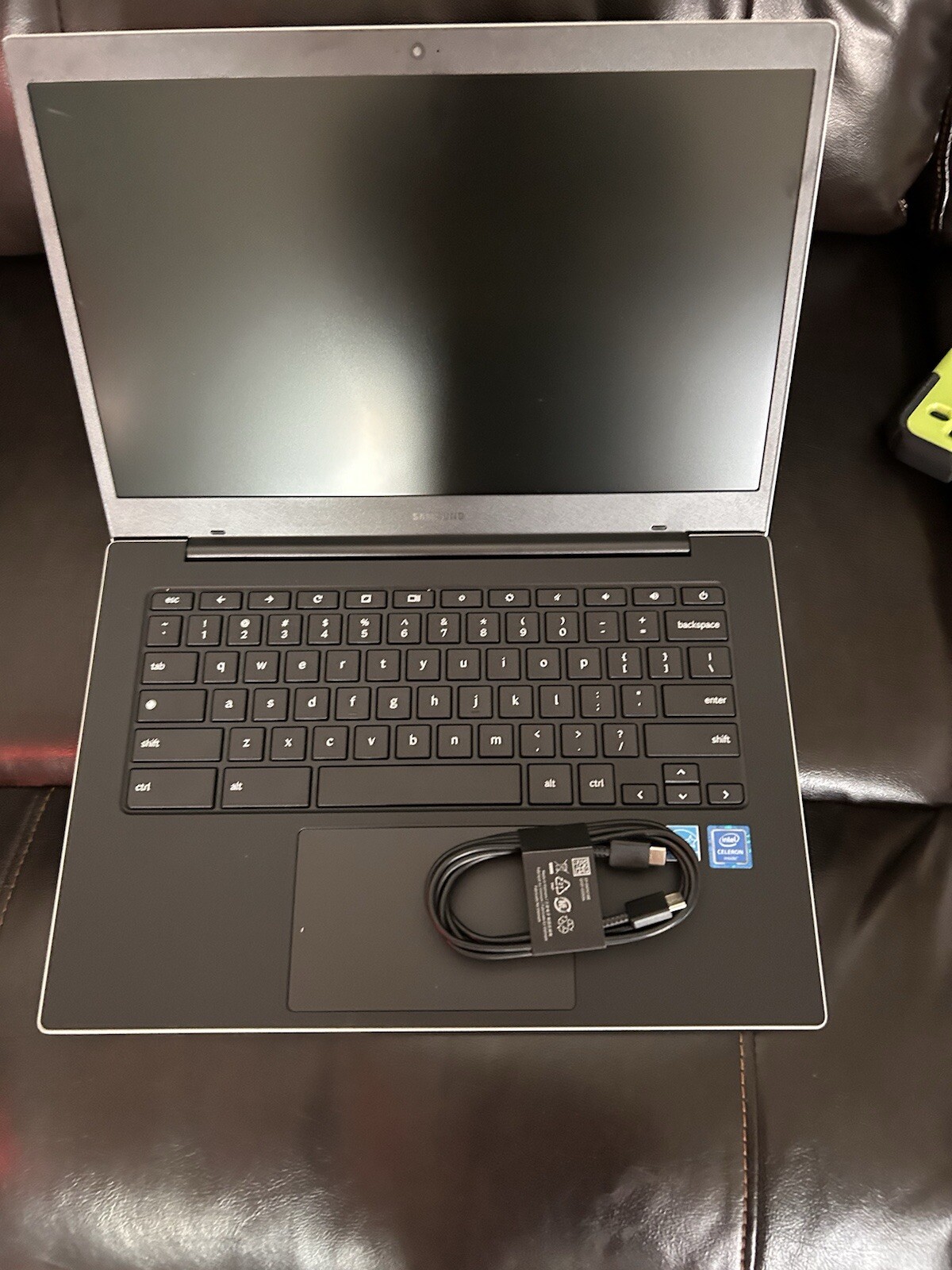 Samsung Galaxy Chromebook Go 14″ (32GB eMMC, Intel Celeron N, 2.80 GHz, 4GB