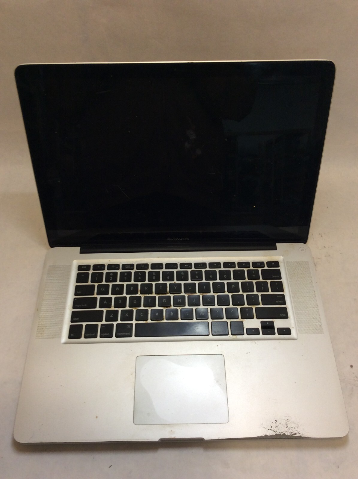 MacBook Pro 5,1 Late 2008 Laptop 15″ Intel Core 2 Duo 2.4GHz WON’T TURN ON-PP
