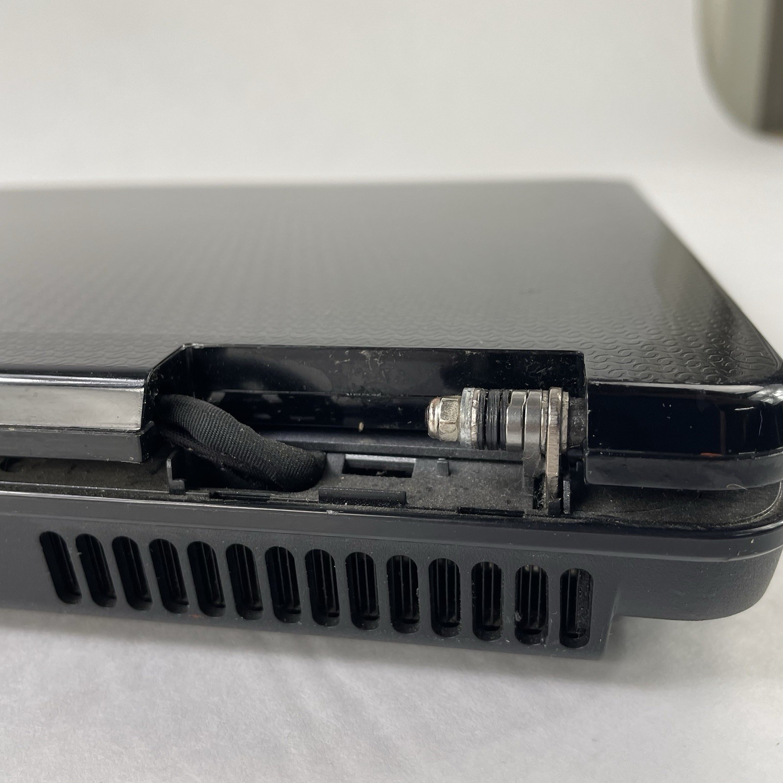 Aspire 5517 15.6″ AMD Athlon TF-20 1.60 GHz 3 GB RAM No SSD No OS No AC