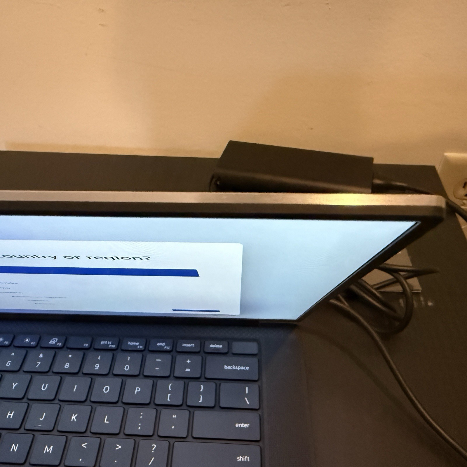 Dell XPS 15 9350 1 TB SSD, 32 GB DDR5, Intel i7-13620H Windows 11 Pro Laptop