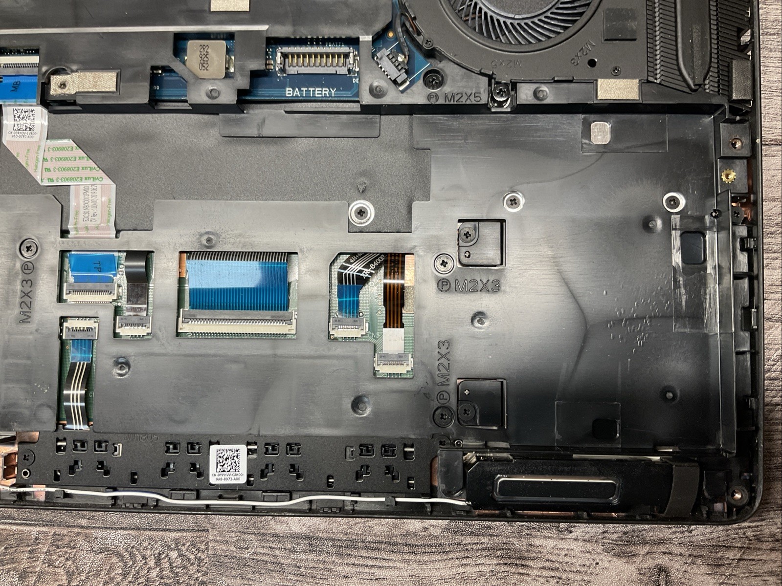 Latitude 5500 / No RAM Laptop Notebook PC / U10